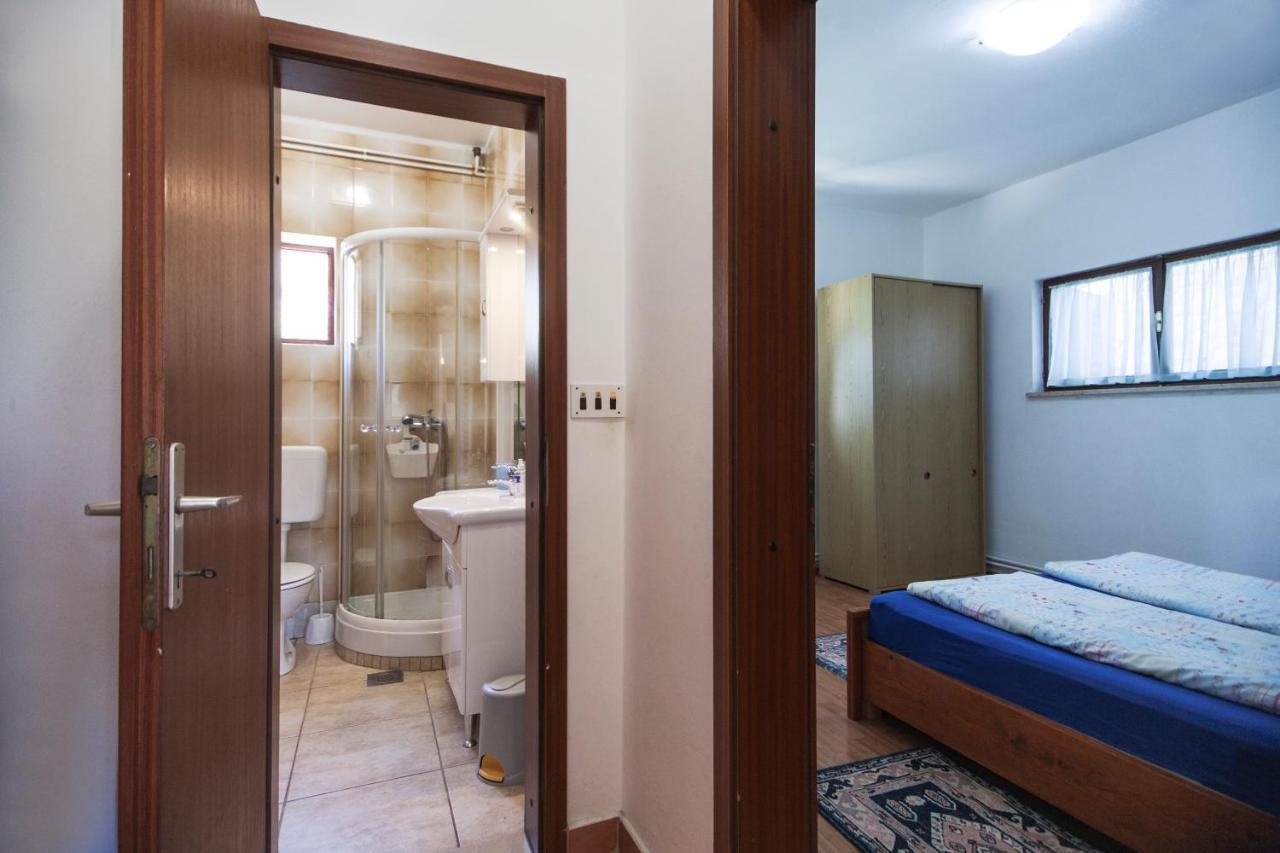 Apartments Kosovka 1398 Pjescana Uvala Exterior foto